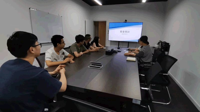 小标题：一、成人教育背景下的线上学习需求